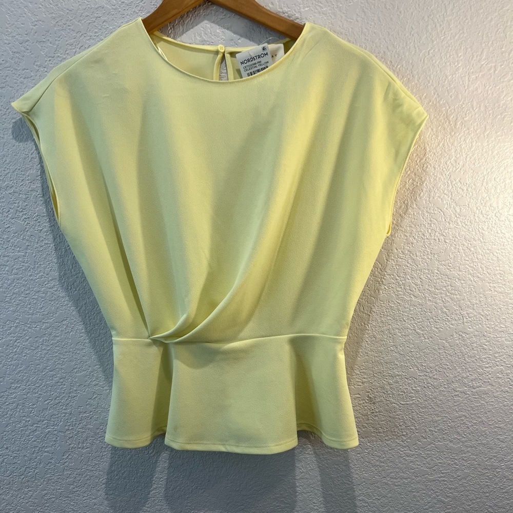 NWT Melloday, size S, Pale Yellow Blouse